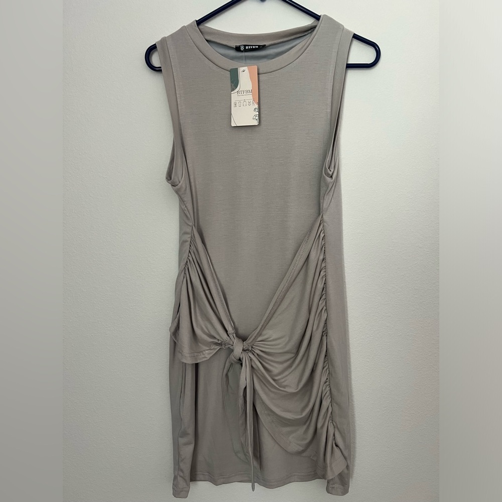 Light gray sleeveless dress Sz M